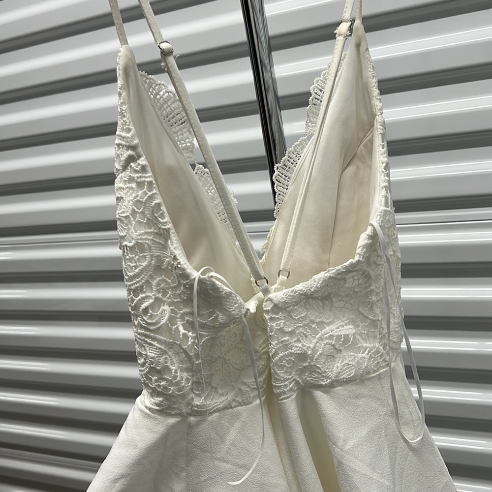 Dress - Picture 4 of 6